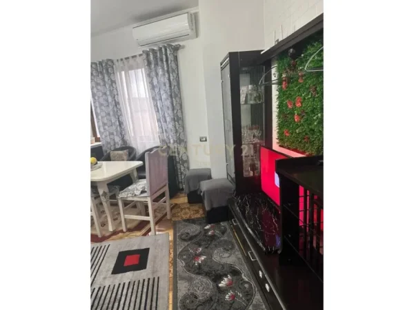 Tirane, shitet Vile 2+1+Ballkon Kati 2, 139.000 m² 219.000 € (Varri i Bomit)