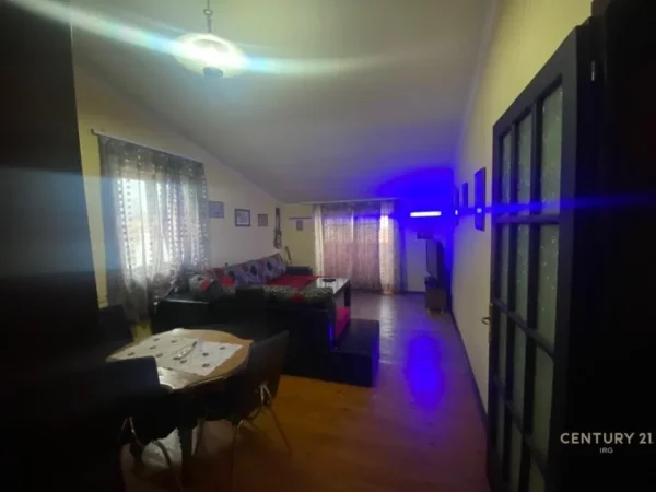 Tirane, shes apartament 1+1 Kati 6, 61 m² 160.000 € (Bukevardi zogu 1)