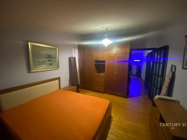 Tirane, shes apartament 1+1 Kati 6, 61 m² 160.000 € (Bukevardi zogu 1)