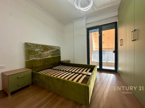 Tirane, jepet me qera apartament 2+1+Ballkon Kati 1, 100 m² 1.000 € (Rruga e elbasanit)