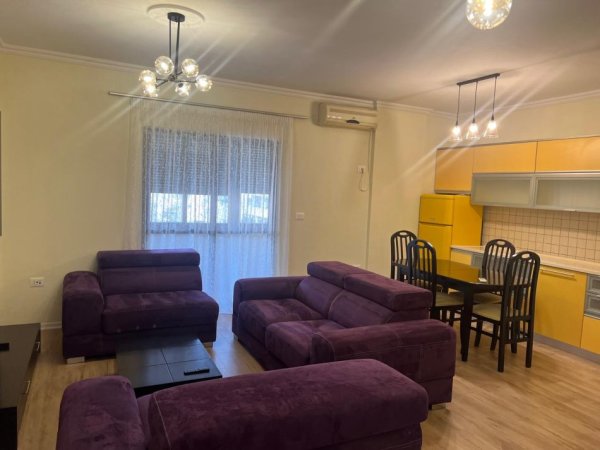 Tirane, jepet me qera apartament 1+1 Kati 2, 66 m² 500 € 