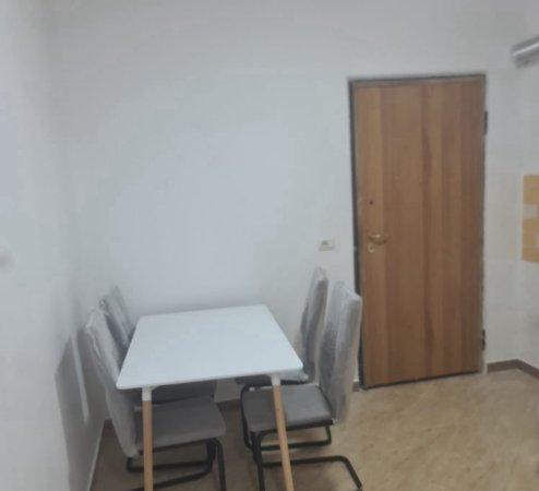 Tirane, jepet me qera apartament 1+1+Ballkon Kati 2, 60 m² 400 € (Astir rruga joklin persi)