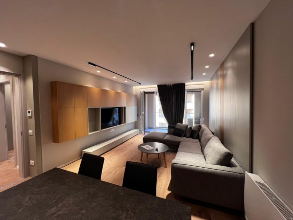 Tirane, jepet me qera apartament 2+1 , 122 m² 900 € (QIRA APARTAMENT 2+1+2 ISH PROFARMA!)