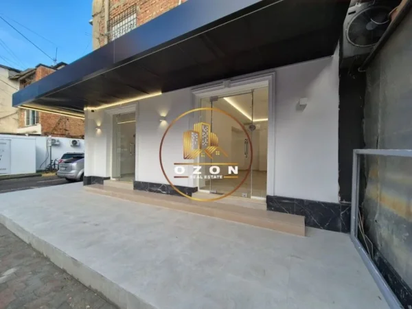 Tirane, shitet ambjent biznesi Kati 1, 32 m² 150.000 € (21 Dhjetori)