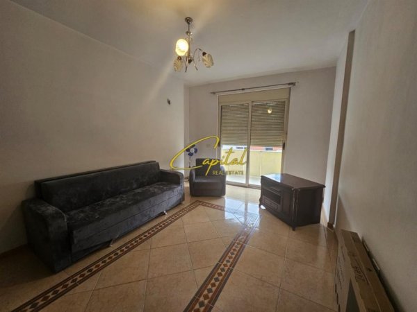 Tirane, jepet me qera apartament 2+1 Kati 7, 100 m² 500 € (ASTIR)