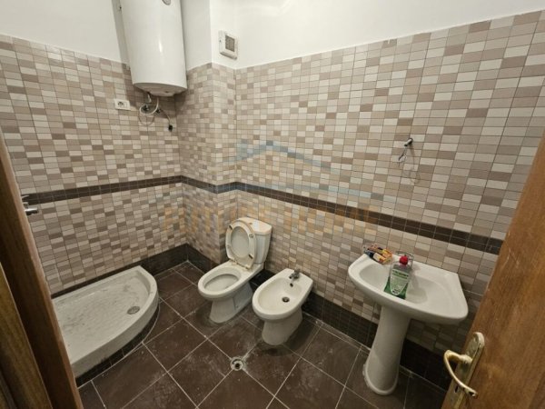 Tirane, shitet apartament 2+1+Aneks+Ballkon Kati 1, 115 m² 260.000 € (SHKOLLA PARTIZANI)