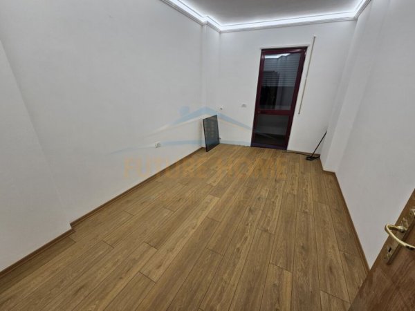 Tirane, shitet apartament 2+1+Aneks+Ballkon Kati 1, 115 m² 260.000 € (SHKOLLA PARTIZANI)