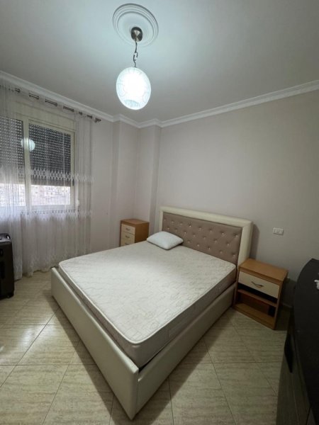 Durres, jepet me qera apartament 2+1 Kati 4, 85 m² 400 € 