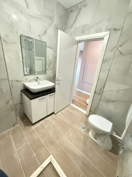 Durres, shitet apartament 1+1+Ballkon Kati 2, 81 m² 75.000 € 