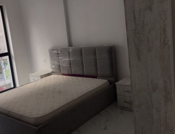 Tirane, jepet me qera apartament 2+1+Ballkon Kati 1, 110 m² 500 € (Astri)
