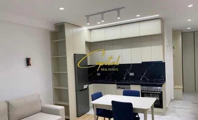 Tirane, jepet me qera apartament 1+1 Kati 9, 70 m² 520 € (ASTIR)