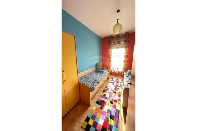 Tirane, jepet me qera apartament 2+1 Kati 5, 82 m² 700 € (Zogu i Zi, Shqipëri)