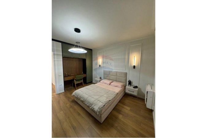 Tirane, shitet apartament 2+1+Ballkon Kati 3, 140 m² 370.000 € 