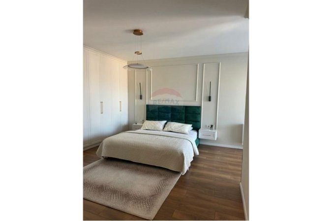 Tirane, shitet apartament 2+1+Ballkon Kati 3, 140 m² 370.000 € 