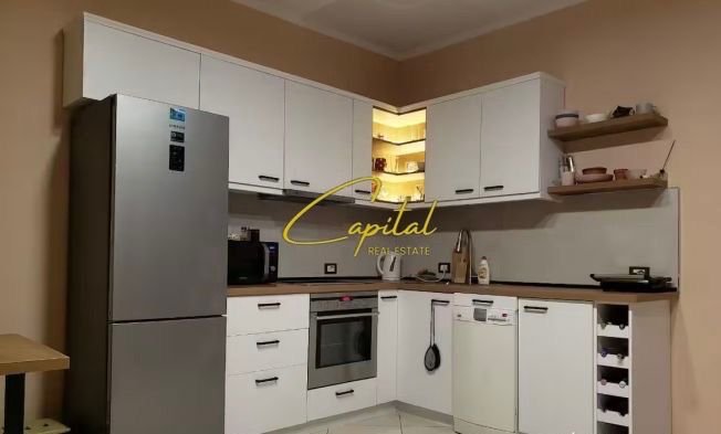 Tirane, jepet me qera apartament 2+1 Kati 3, 95 m² 450 € (SANATORIUMI)