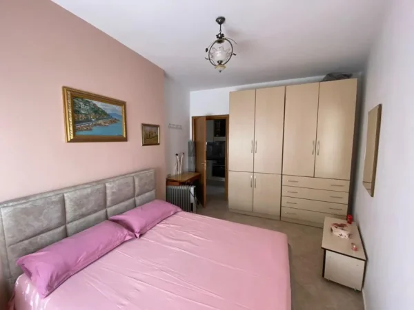 Tirane, jepet me qera apartament 2+1+Ballkon Kati 6, 76 m² 600 € (Mine Peza)