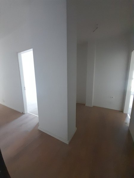 Tirane, shitet apartament 2+1+Ballkon Kati 3, 110 m² 176.000 € (Rruga Don Bosko/Pranë Gjykatës Administrative)