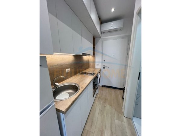 Tirane, shitet apartament 1+1 Kati 10, 30 m² 78.000 € (NDRE MJEDA, KOMPLEKSI KONTAKT)