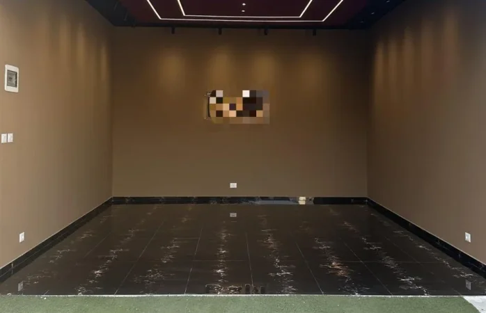 Tirane, jepet me qera ambjent biznesi Kati 0, 35 m² 450 € (YZBERISHT)