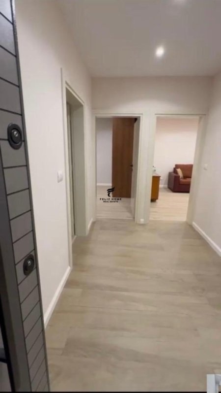 Tirane, jepet me qera apartament 2+1 Kati 3, 78 m² 490 € (XHALLIKU)