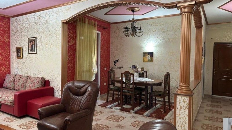 Tirane, jepet me qera apartament 2+1 Kati 3, 132 m² 650 € (VASIL SHANTO)