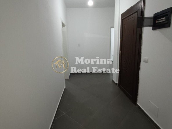 Tirane, jepet me qera apartament 2+1 Kati 3, 140 m² 350 € (Kompleski Tom Doshi)