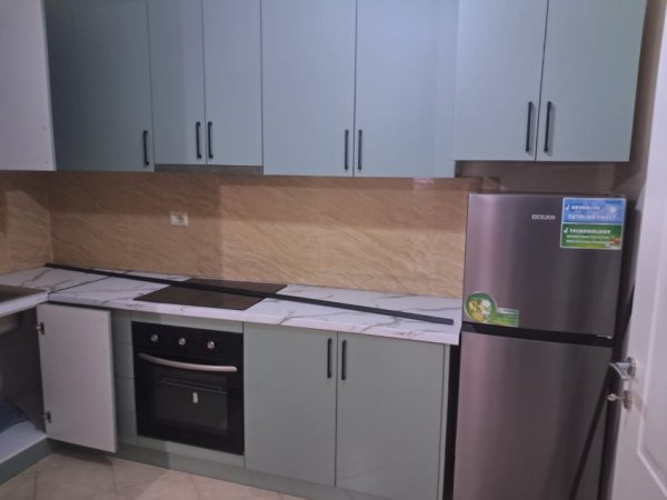 Tirane, jepet me qera apartament 1+1 Kati 1, 74 m² 450 € (Astir,prane Artistit)