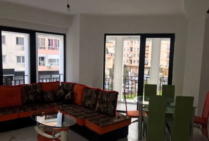 Tirane, jepet me qera apartament 2+1+Ballkon Kati 2, 110 m² 500 € (, Astir prapa Casa Italia tek ndertimet e reja)