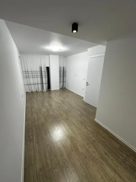 Tirane, shes apartament duplex 2+1 Kati 2, 121 m² 236.000 € (Rruga Stavri Themeli)