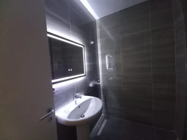 Tirane, jepet me qera apartament 1+1 Kati 0, 60 m² 530 € (Kodra e Diellit)