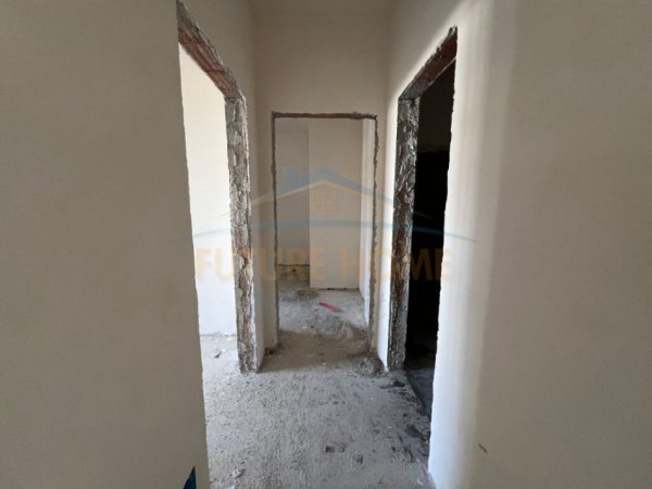 Tirane, shitet apartament 2+1 Kati 3, 108 m² 157.615 € (Kamez)