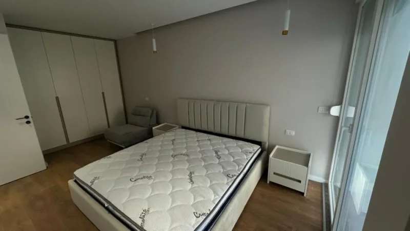 Tirane, jap me qera apartament Kati 1, 70 m² 600 € (Liqeni i Thate)