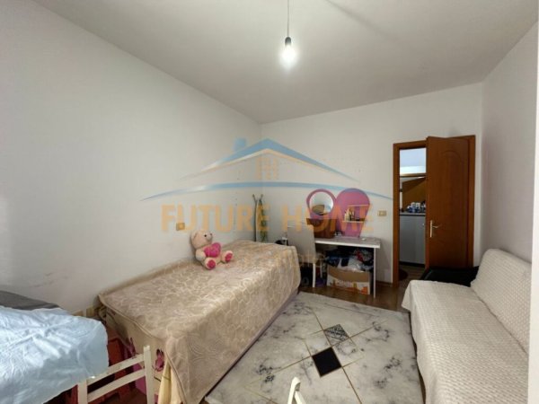 Shitet , Apartament 2+1 Rruga Kokonozi
