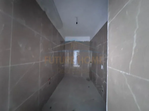 Tirane, shitet apartament 1+1 Kati 5, 71 m² 115.000 € (DRITAN HOXHA)