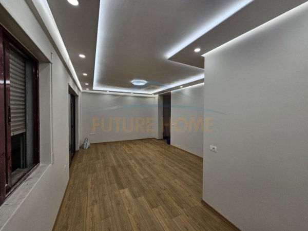 Tirane, shitet apartament 2+1 Kati 1, 115 m² 260.000 € (Shkolla Partizani)