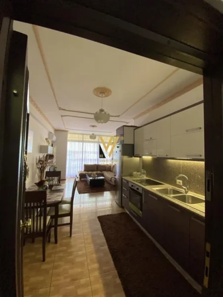 Tirane, shitet apartament 2+1+Ballkon Kati 6, 78 m² 104.000 € (KAMEZ)