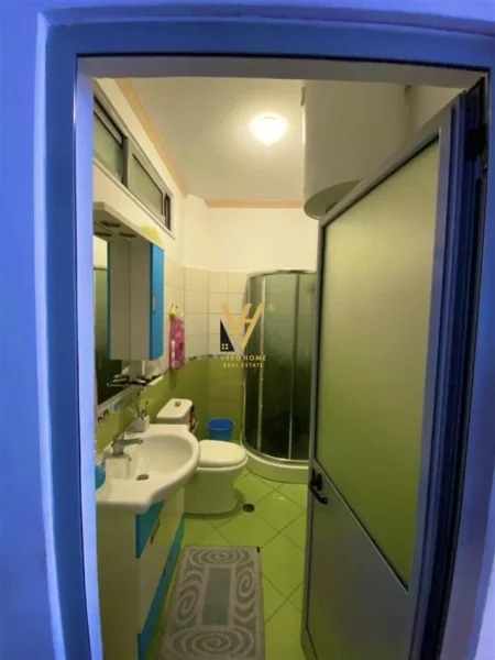 Tirane, shitet apartament 2+1+Ballkon Kati 6, 78 m² 104.000 € (KAMEZ)