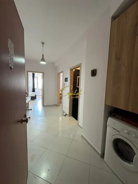 Tirane, shitet apartament 1+1 Kati 8, 65 m² 98.000 € (YZBERISHT)