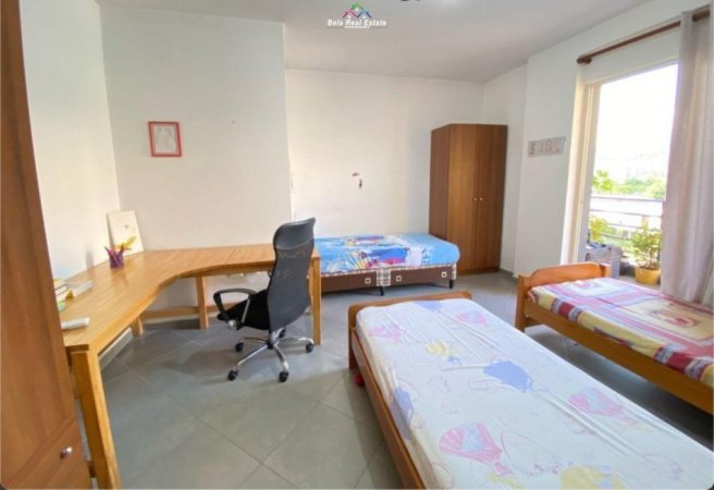 Tirane, jepet me qera apartament 2+1 Kati 3, 110 m² 400 € (FRESKU)