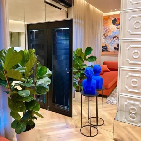 Tirane, jepet me qera apartament 1+1 , 70 m² 1.000 € (Square 21)