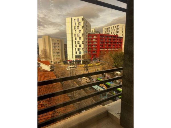 Tirane, jepet me qera apartament 3+1+Ballkon Kati 4, 130 m² 800 € (Framacia 10)