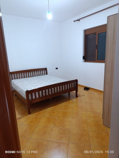 Tirane, jepet me qera apartament 3+1 Kati 1, 100 m² 330 € (Allias)
