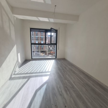 Tirane, jepet me qera apartament 2+1+Ballkon Kati 2, 106 m² 500 € (BULEVARDI I RI)