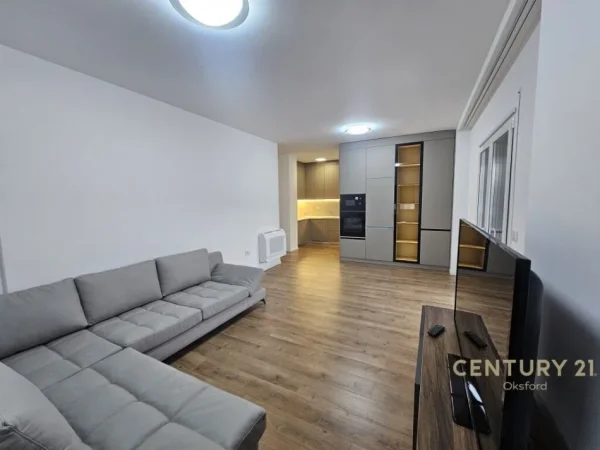 Tirane, jepet me qera apartament Kati 5, 104 m² 850 € (kodra e diellit)