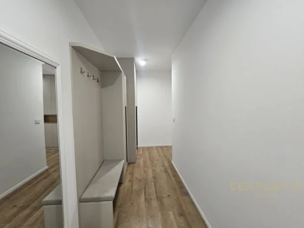 Tirane, jepet me qera apartament Kati 5, 104 m² 850 € (kodra e diellit)