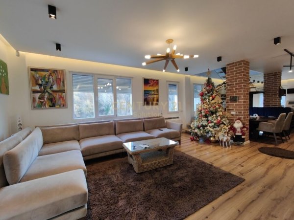 Tirane, shes apartament 2+1+2+POST PARKIMI , 218 m² 440.000 € (Kopshti Botanik Zoologjik)