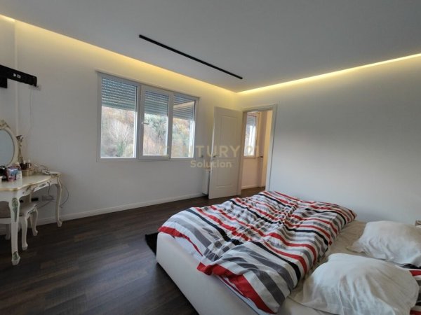 Tirane, shes apartament 2+1+2+POST PARKIMI , 218 m² 440.000 € (Kopshti Botanik Zoologjik)