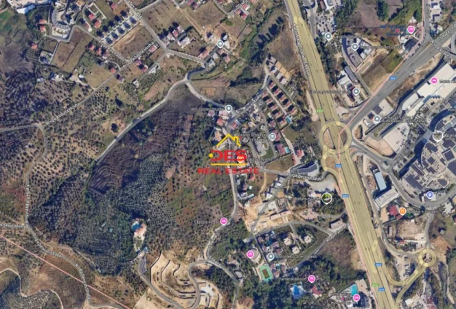 Tirane, shitet toke , 3.000 m² 660.000 € (Mjull-Bathore)