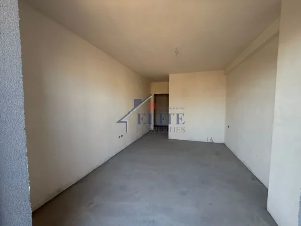 Tirane, shitet apartament 1+1+Ballkon Kati 1, 86 m² 100.260 € (Paskuqan)