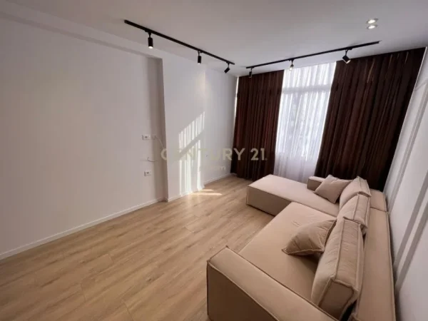 Tirane, shes apartament 2+1+Aneks+Ballkon Kati 7, 117 m² 230.000 € (Astir)
